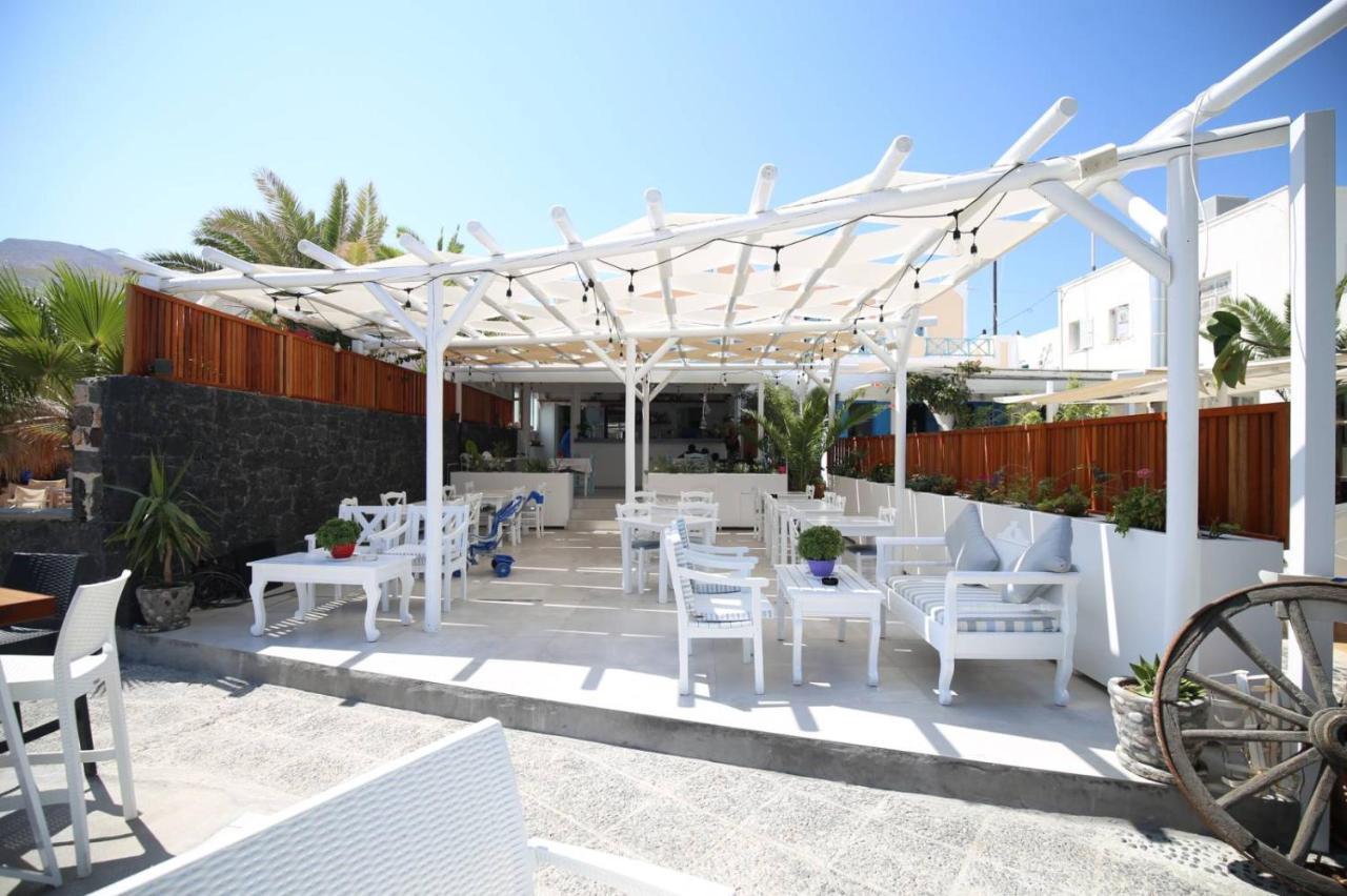 Hotel Seaside Breeze à Kamári Extérieur photo
