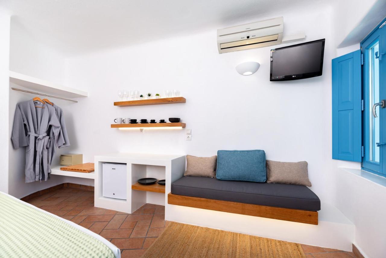 Hotel Seaside Breeze à Kamári Extérieur photo