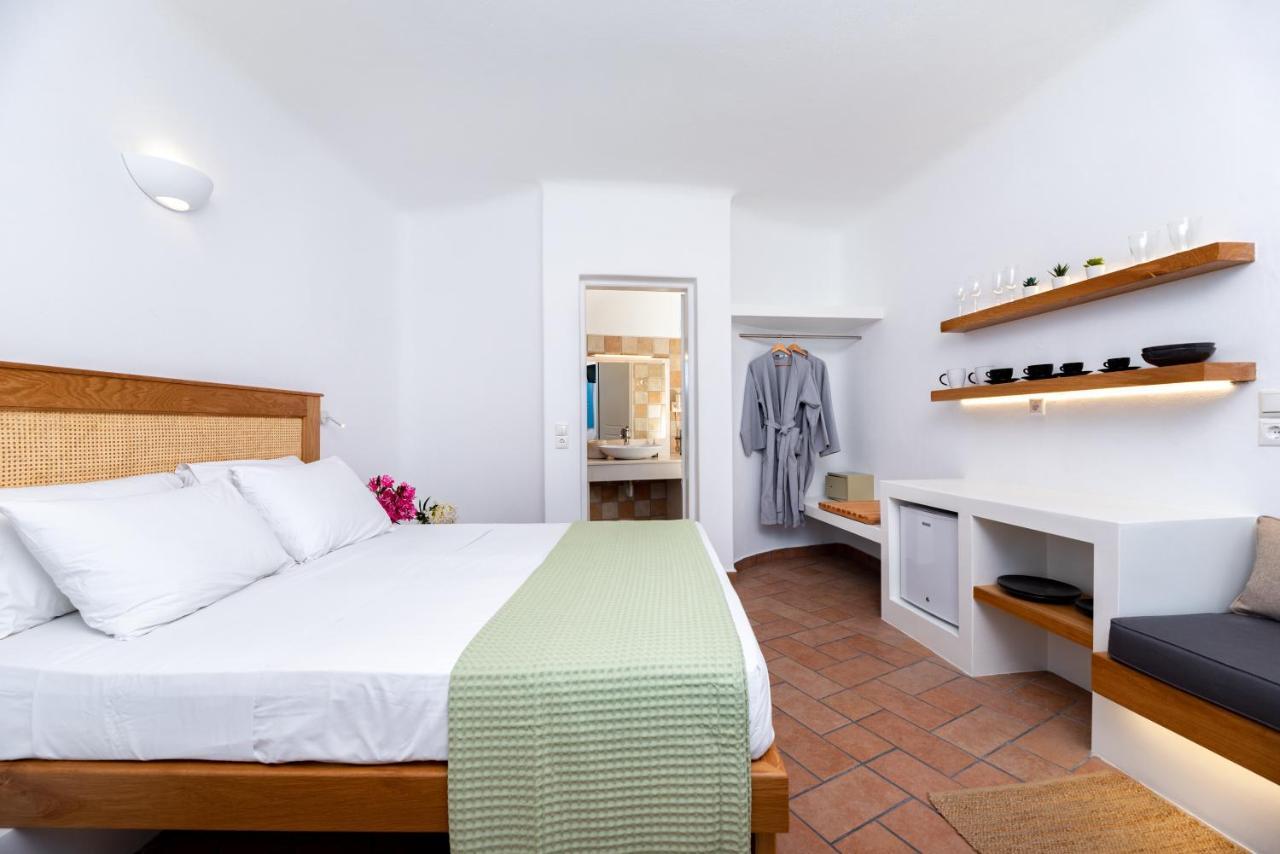 Hotel Seaside Breeze à Kamári Extérieur photo