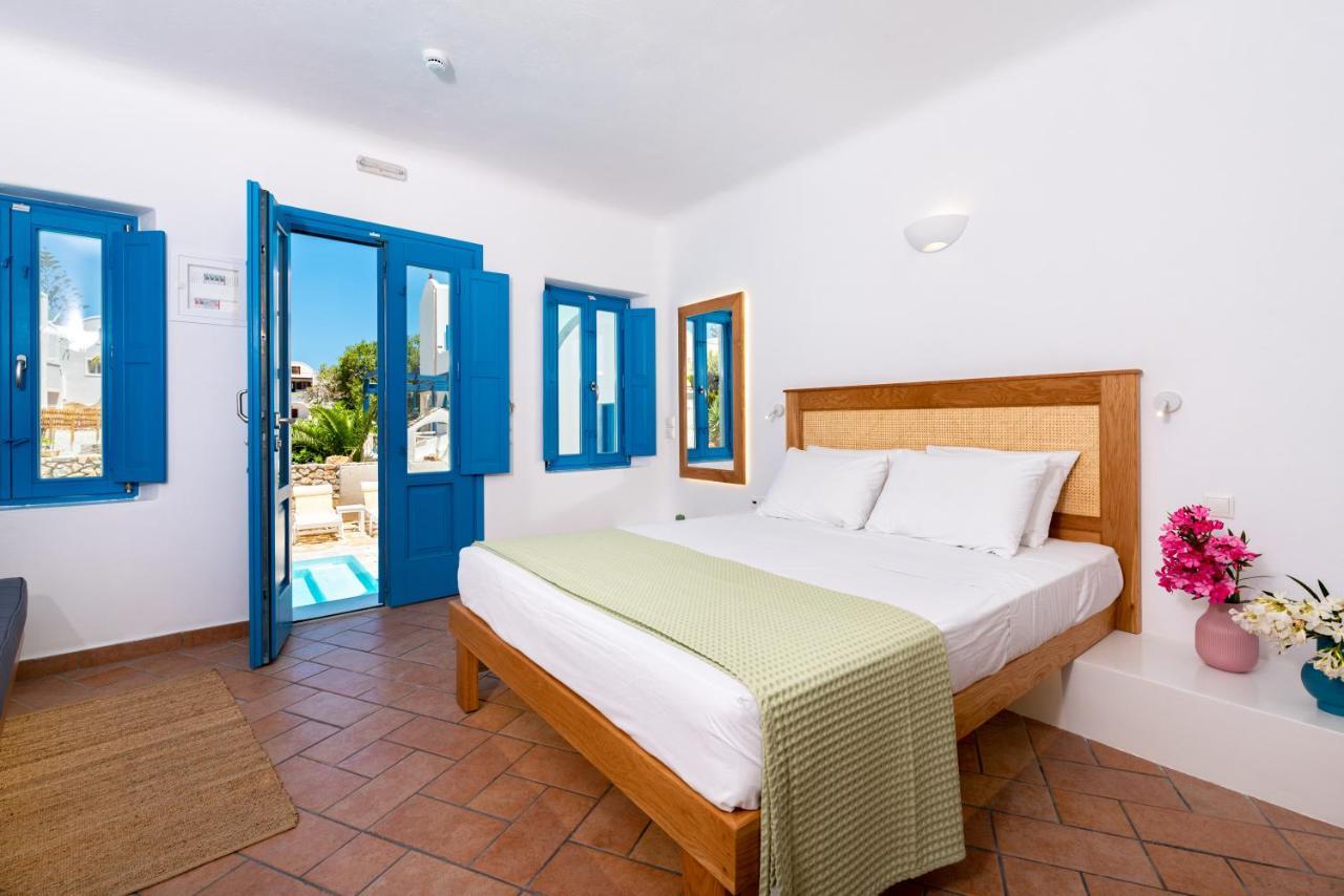 Hotel Seaside Breeze à Kamári Extérieur photo