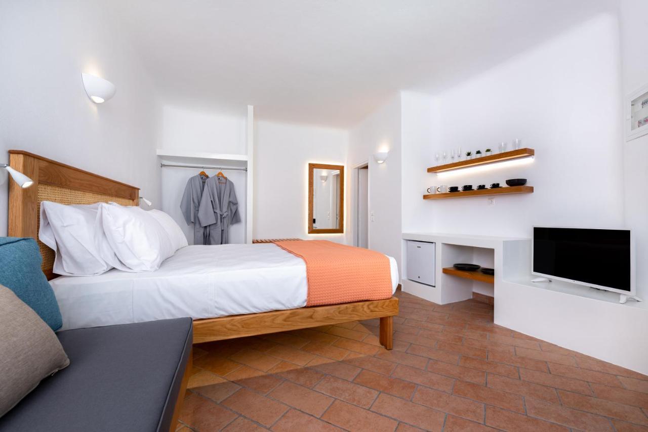 Hotel Seaside Breeze à Kamári Extérieur photo
