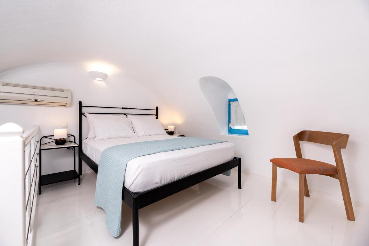 Hotel Seaside Breeze à Kamári Extérieur photo