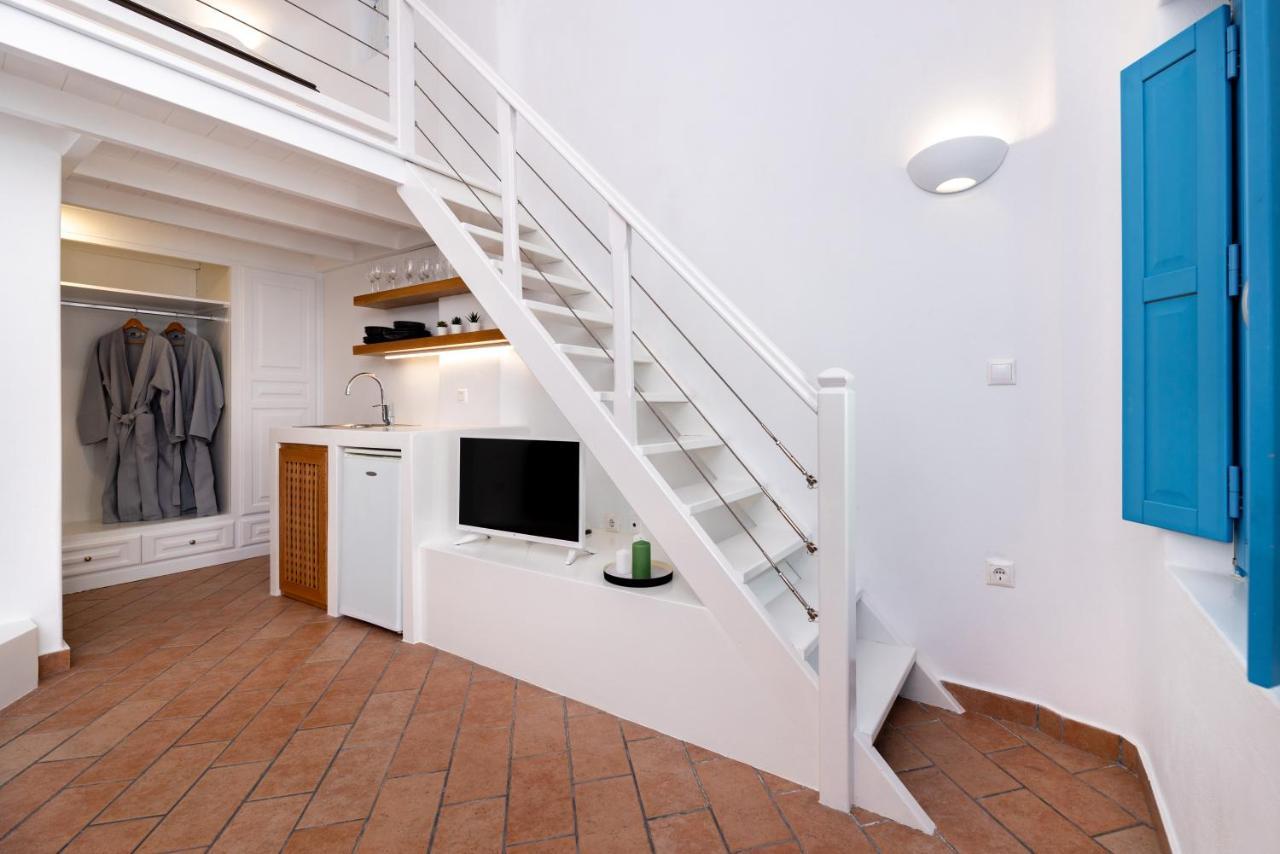 Hotel Seaside Breeze à Kamári Extérieur photo