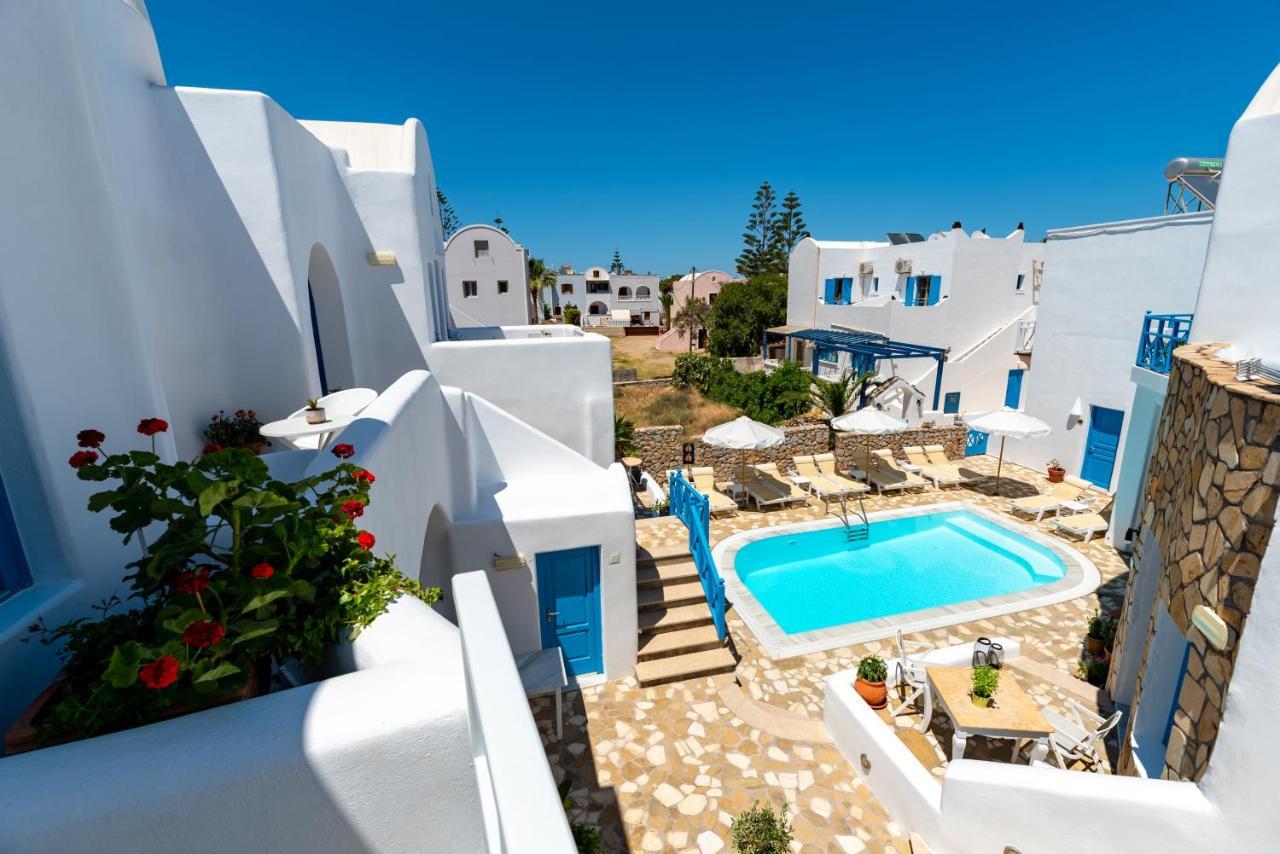 Hotel Seaside Breeze à Kamári Extérieur photo