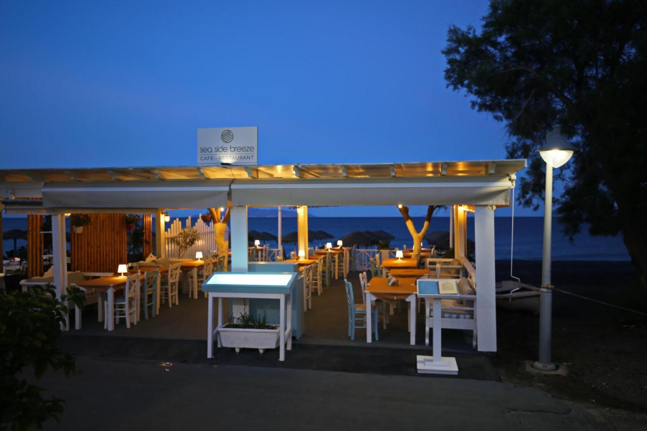 Hotel Seaside Breeze à Kamári Extérieur photo