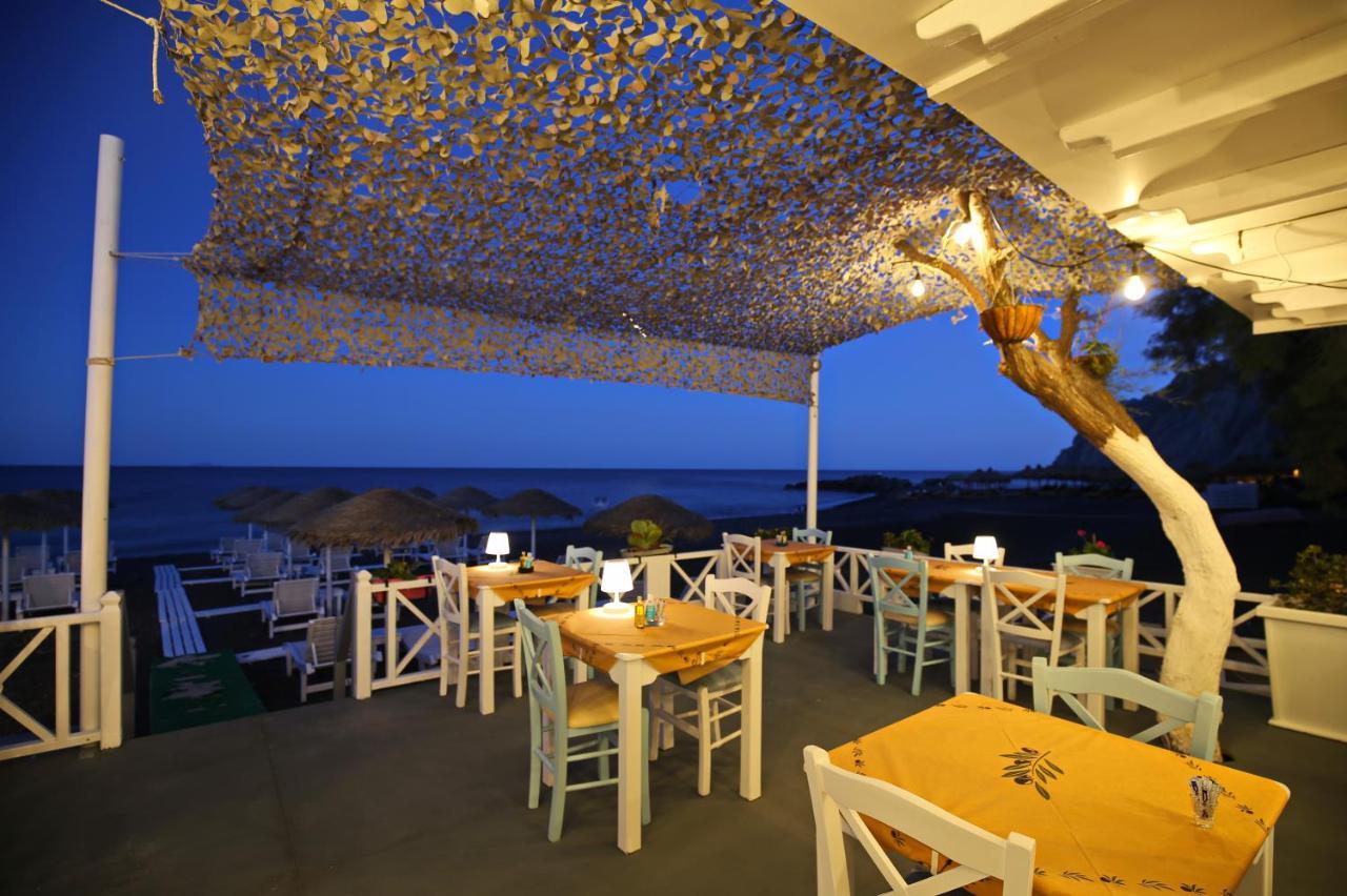 Hotel Seaside Breeze à Kamári Extérieur photo