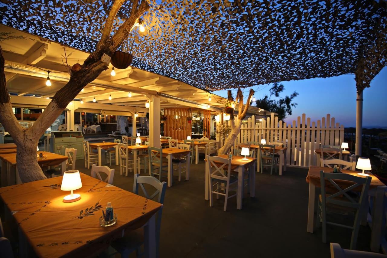 Hotel Seaside Breeze à Kamári Extérieur photo