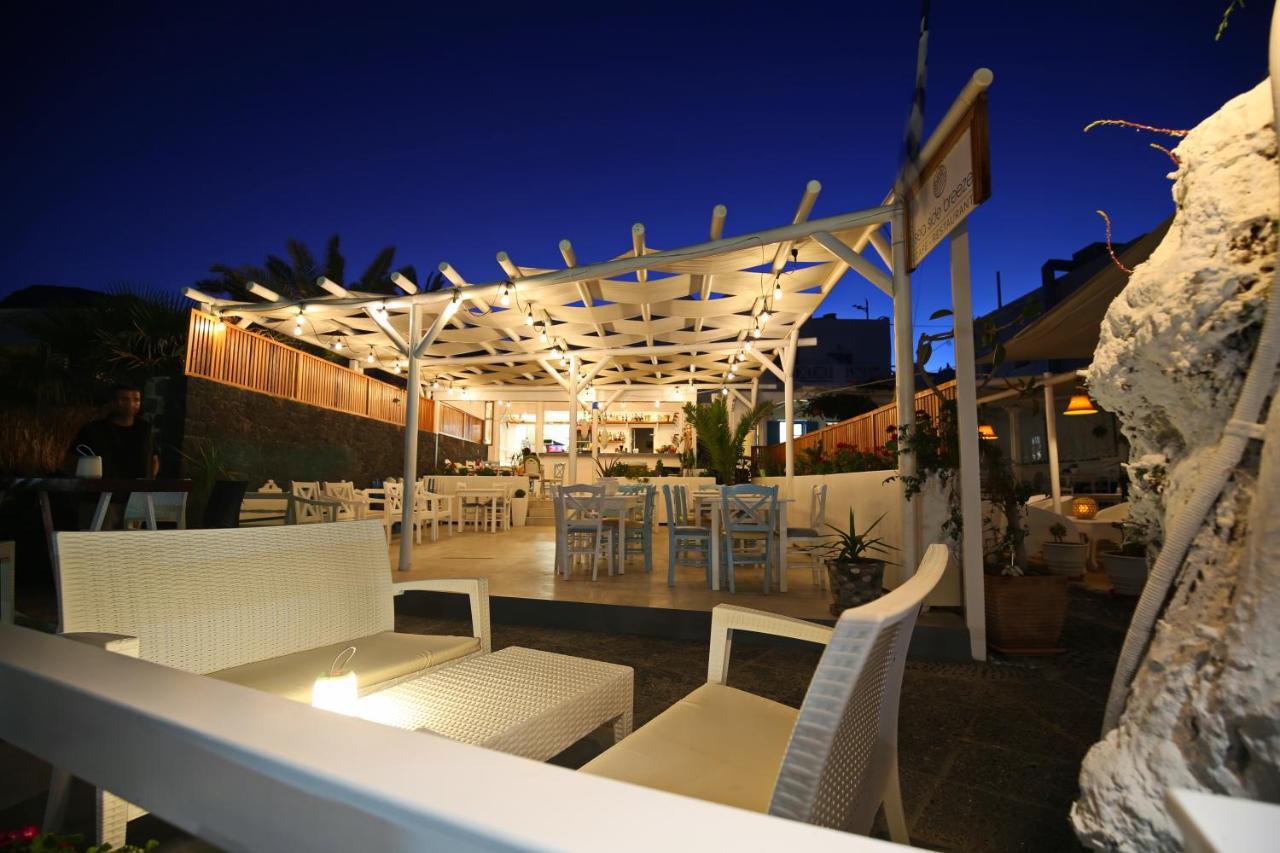 Hotel Seaside Breeze à Kamári Extérieur photo