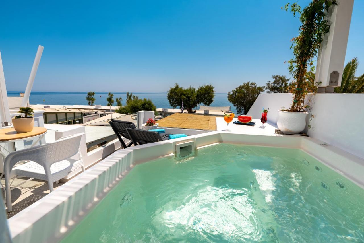 Hotel Seaside Breeze à Kamári Extérieur photo