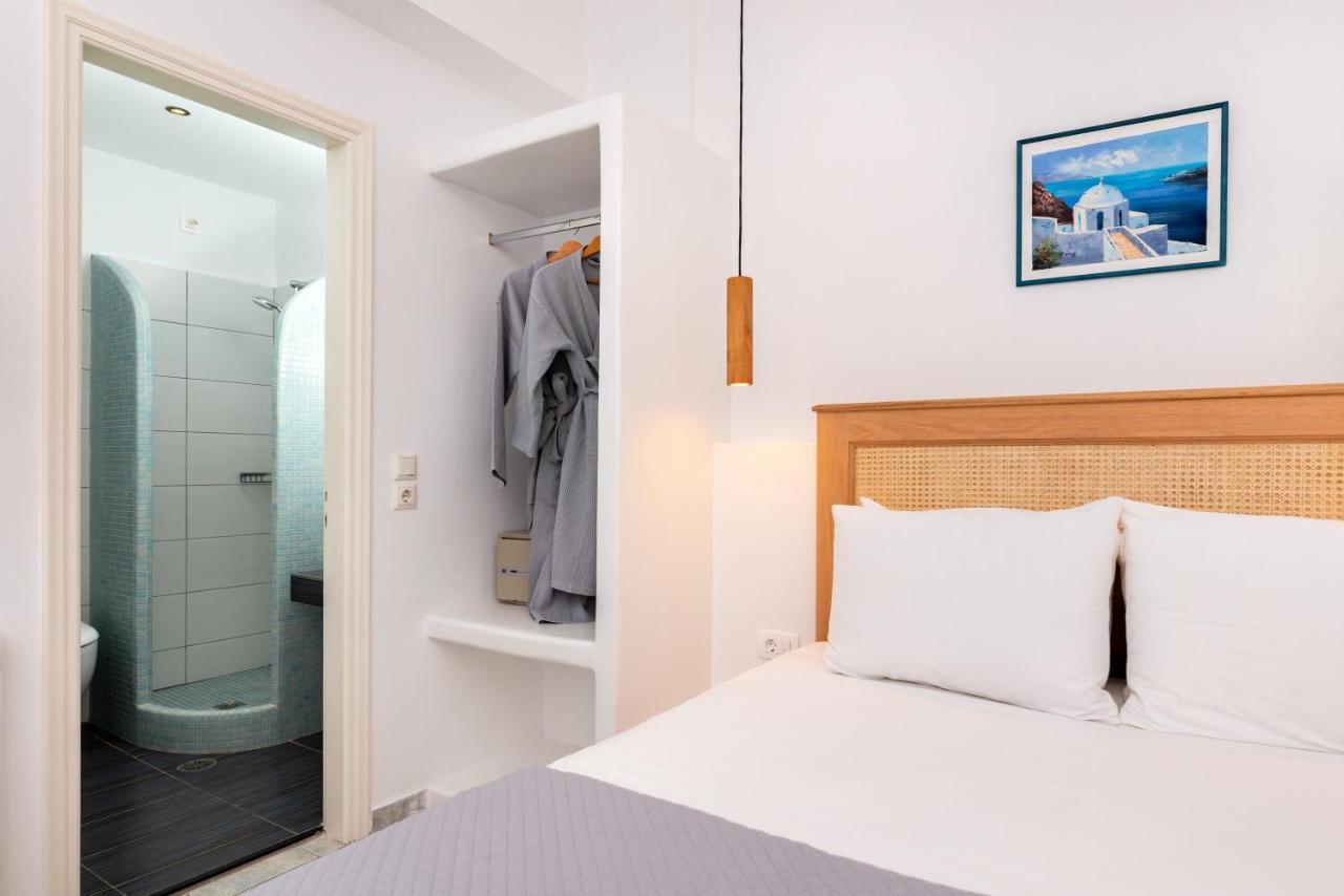 Hotel Seaside Breeze à Kamári Extérieur photo