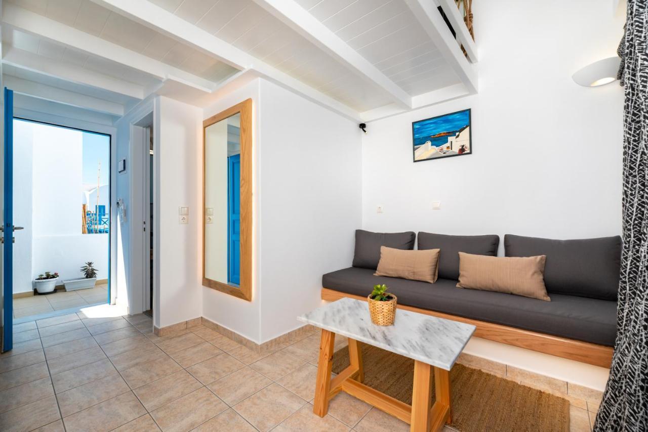 Hotel Seaside Breeze à Kamári Extérieur photo
